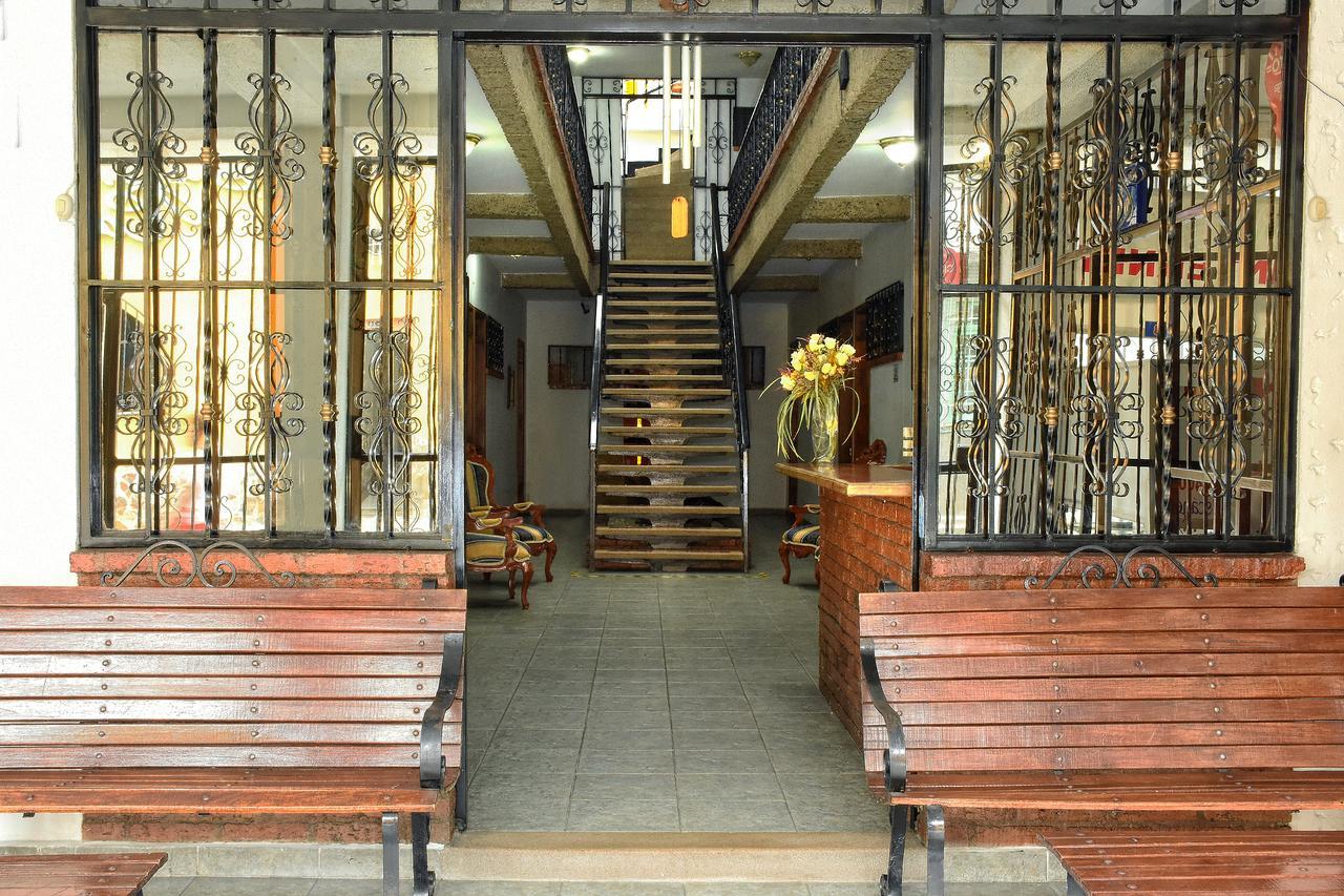 Hotel El Lago 2 佩雷拉 外观 照片