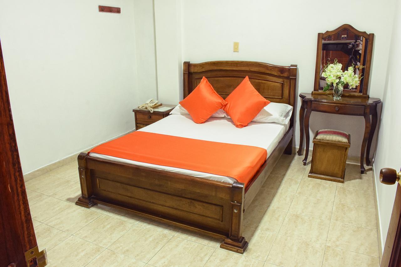 Hotel El Lago 2 佩雷拉 外观 照片